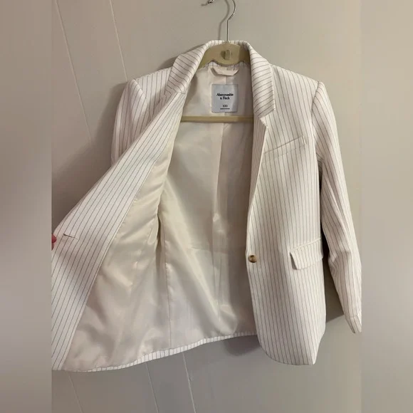 Like New Abercrombie & Fitch‎ White Pinstripe Classic Suiting Blazer Extra Small - Picture 7 of 8